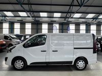 Used Vauxhall Vivaro Sportive 120 HP (88 kW) 2019 White MPV