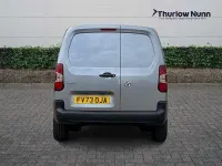 Usado Vauxhall Combo S 100 HP (73 kW) 2023 Cinzento Monovolume