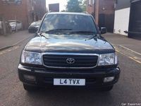 Used Toyota Land Cruiser 201 HP (147 kW) 2000 SUV