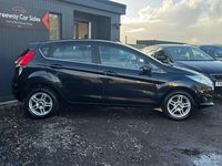 Used Ford Fiesta Zetec 105 HP (77 kW) 2013 Black Hatchback