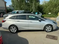 Używany Vauxhall Astra Design Edition 2018 Srebrny Kombi