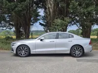 Used Volvo S60 Inscription 250 HP (183 kW) 2019 Silver Sedan