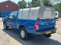 Used Toyota HiLux Active 144 HP (105 kW) 2014 Blue Pickup