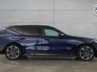Used BMW 520 M Sport 205 HP (150 kW) 2025 Blue Estate