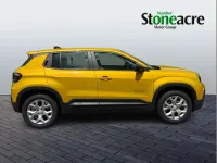 Used Jeep Avenger Altitude 100 HP (73 kW) 2024 Yellow SUV