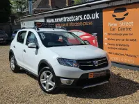 Used Dacia Sandero Lauréate 2016 White Hatchback