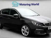 Gebraucht Peugeot 308 Premium 131 PS (96 kW) 2021 Schwarz Kleinwagen