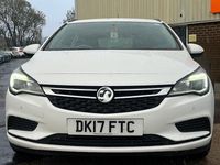 Used Vauxhall Astra Design Edition 2017 White Estate