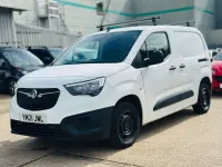 Used Vauxhall Combo Edition 75 HP (55 kW) 2021 White MPV