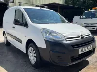 Used Citroën Berlingo 75 HP (55 kW) 2016 White MPV