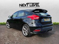 Used Ford Focus ST 250 HP (183 kW) 2016 Black Hatchback