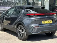 Usado Toyota C-HR Design 223 HP (164 kW) 2026 SUV