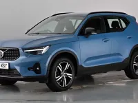 Używany Volvo XC40 Plus 2023 Niebieski SUV