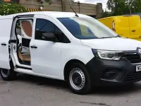 Usado Renault Kangoo 2023 Blanco Monovolumen