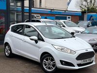 Used Ford Fiesta Zetec 82 HP (60 kW) 2014 White Hatchback