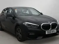 Usado BMW 118 Sport Line 150 CV (110 kW) 2021 Negro Utilitario