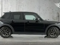 Used Mini Cooper S Hatch 201 HP (147 kW) 2024 Black Hatchback