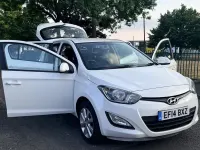 Used Hyundai i20 Active 75 HP (55 kW) 2014 White Hatchback