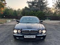 Used Jaguar XJ SE 2004 Black Sedan