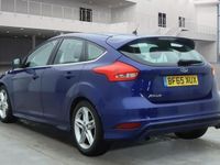 Used Ford Focus Zetec 120 HP (88 kW) 2015 Blue Hatchback