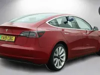 Used Tesla Model 3 Standard Range 239 kW (325 HP) 2019 Red Sedan