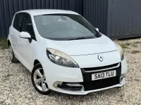 Used Renault Scénic III Dynamique 2013 White MPV