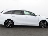 Used Kia Ceed 2022 White Hatchback