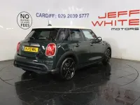 Used Mini Cooper Hatch 134 HP (98 kW) 2023 Green Hatchback