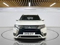 Used Mitsubishi Outlander P-HEV 209 HP (153 kW) 2019 White SUV