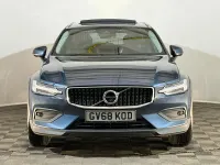 Used Volvo V60 CC 190 HP (139 kW) 2018 Blue Estate