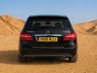 Usado Mercedes B200 Premium 136 HP (100 kW) 2016 Preto Monovolume