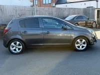 Usado Vauxhall Corsa 100 HP (73 kW) 2013 Cinzento Citadino