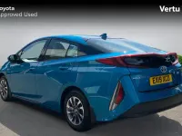 Used Toyota Prius 122 HP (89 kW) 2019 Blue Hatchback