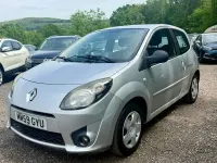 Used Renault Twingo Extreme 59 HP (43 kW) 2010 Silver Hatchback