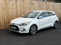Used Hyundai i20 SE 84 HP (61 kW) 2015 White Coupe