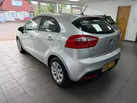 Used Kia Rio Air 84 HP (61 kW) 2012 Silver Hatchback