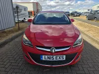 Used Vauxhall Astra SRi 115 HP (84 kW) 2015 Red Hatchback