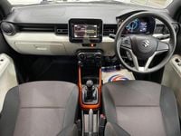 Used Suzuki Ignis SZ-T 90 HP (66 kW) 2019 White SUV