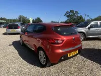 Used Renault Clio Dynamique 88 HP (64 kW) 2017 Red Hatchback