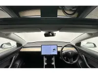 Begagnad Tesla Model 3 Performance 461 kW (627 HK) 2019 Vit Sedan