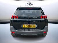 Usado Peugeot 5008 Allure 175 HP (128 kW) 2019 Preto SUV