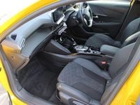 Used Peugeot e-208 Premium 98 kW (134 HP) 2022 Yellow Hatchback