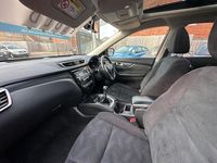 Used Nissan X-Trail Acenta 130 HP (95 kW) 2016 Red SUV