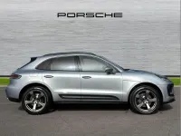 New Porsche Macan 261 HP (191 kW) 2026 Silver SUV