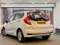 Używany Honda Jazz SE 102 KM (75 kW) 2018 Biały Hatchback