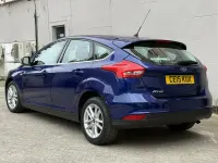 Used Ford Focus Zetec 125 HP (91 kW) 2015 Blue Hatchback