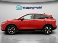 Used Nissan Qashqai N-Connecta 140 HP (102 kW) 2022 Red SUV