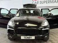 Used Porsche Cayenne Platinum Edition 262 HP (192 kW) 2017 Black SUV