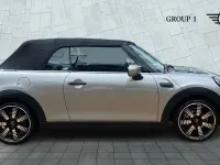 Used Mini Cooper Exclusive 134 HP (98 kW) 2024 Silver Hatchback