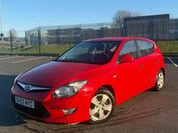 Used Hyundai i30 Classic 108 HP (79 kW) 2010 Red Hatchback